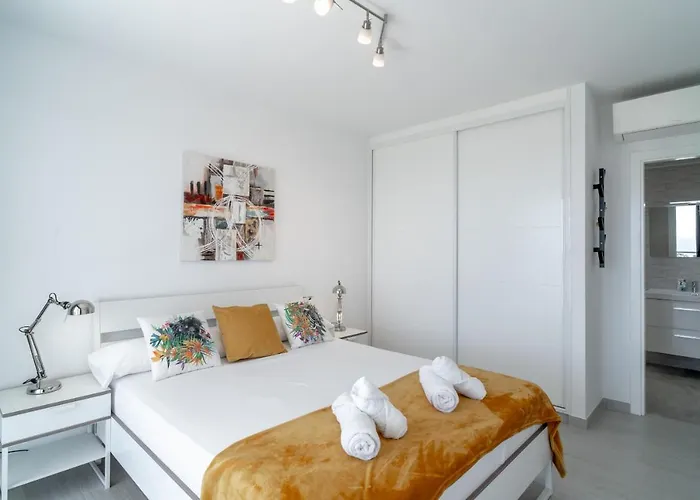 Luxuria Private Pool Villa *