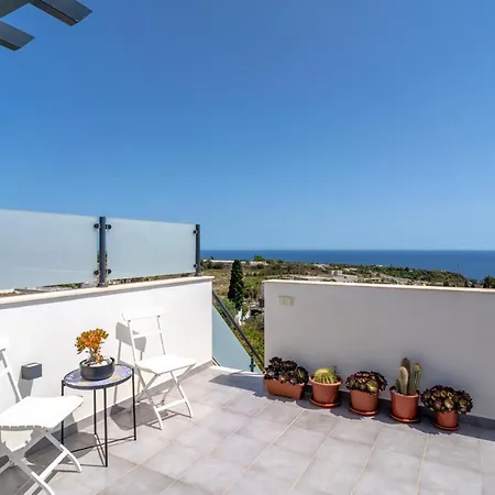 Luxuria Private Pool نيرخا