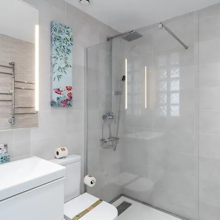 Luxuria Private Pool نيرخا