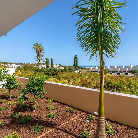 Luxuria Private Pool