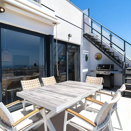 Luxuria Private Pool Villa *