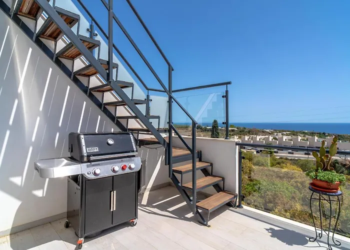 Luxuria Private Pool Villa