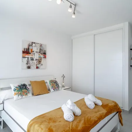 Luxuria Private Pool Villa *